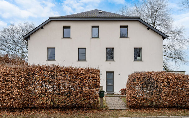 Buitengewoon huis te koop in Vaux-sur-S&ucirc;re