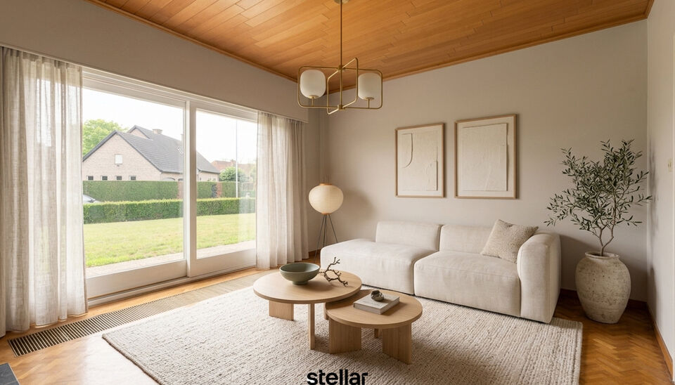 Rustig gelegen bungalow op een perceel van ca. 1.075 m&sup2; nabij het centrum van Eke  

Op zoek naar een bungalow met veel potentieel op een uitstekende locatie? Dan is deze woning beslist een bezoek waard!  

Gelegen in een rustige straat, op korte afstand