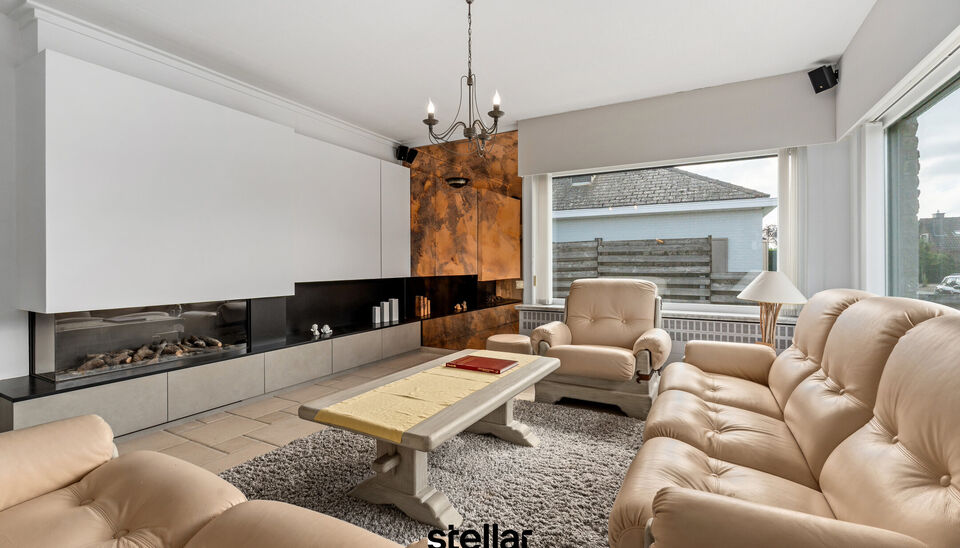 Ruime gezinswoning met 5 slaapkamers op rustige ligging in Nazareth! 🏡

Op een rustige locatie in de Sterrenbosstraat 15 te Nazareth vindt u deze ruime gezinswoning met maar liefst 5 slaapkamers, een gezellige tuin en een afzonderlijke garage.

De woni