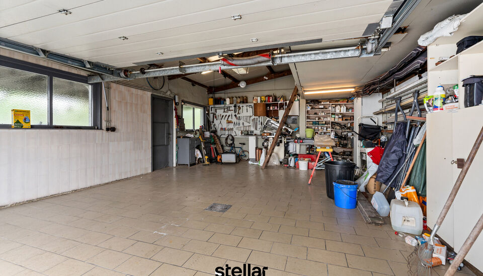 Ruime gezinswoning met 5 slaapkamers op rustige ligging in Nazareth! 🏡

Op een rustige locatie in de Sterrenbosstraat 15 te Nazareth vindt u deze ruime gezinswoning met maar liefst 5 slaapkamers, een gezellige tuin en een afzonderlijke garage.

De woni